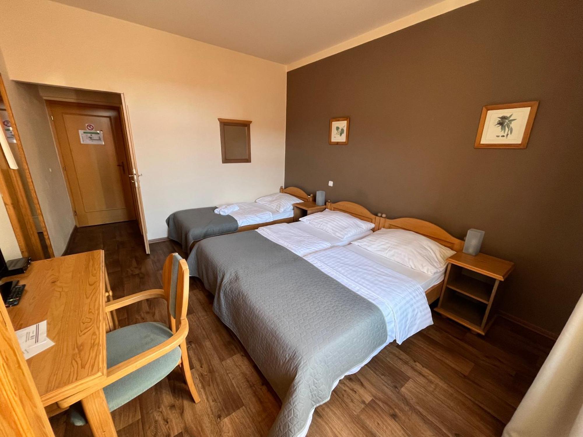 Hotel Panska เบคีนิเย ภายนอก รูปภาพ
